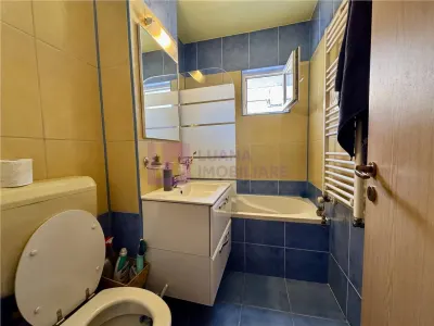 Apartament 3 camere de vanzare | Vasile Aaron | decomandat | pivnita | - foto 8