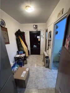 Vanzare Apartament 3 Camere Semidecomandat Berceni-Izvorul Crisului - foto 2
