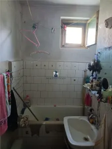 Apartament 2 camere Decomandat Berceni-Covasna - foto 4