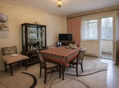 Vanzare Apartament 3 Camere Decomandat Bd.Alexandru Obregia - foto 4