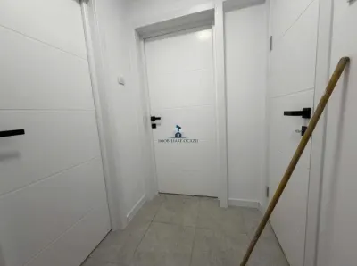Apartament 3 Camere Semidecomandat Berceni - foto 2