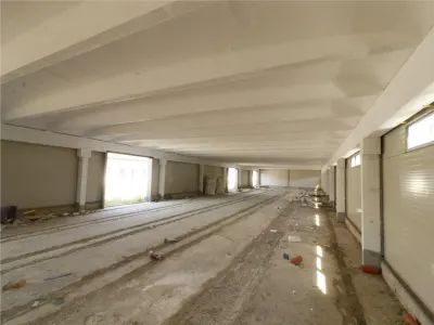 Hale 600 mp, renovate 2022, acces catre E583, Zona Lear - foto 4
