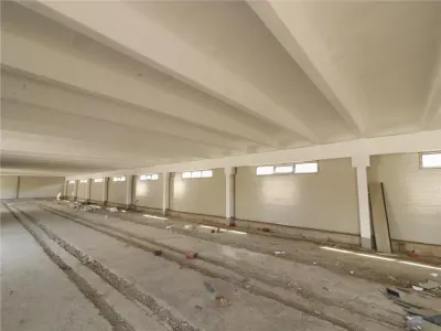 Hale 600 mp, renovate 2022, acces catre E583, Zona Lear - foto 5