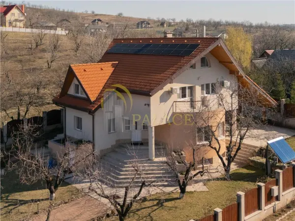 Casă 7 camere Tomești - poza 1
