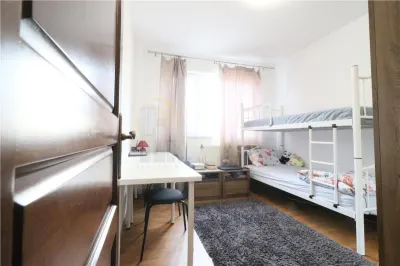 Apartament de 4 camere, etaj 1, Tatarasi, boxa in proprietate - foto 9