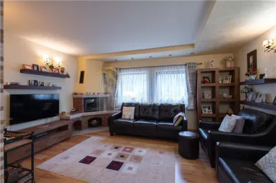 Vila individuala premium, cu personalitate si gradina matura, Bucium, Iasi - foto 25