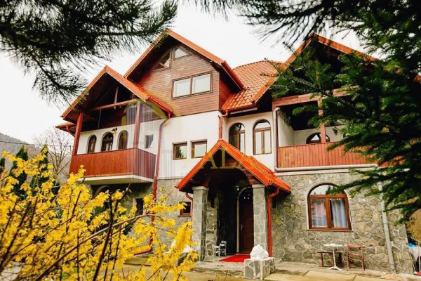 Casă 8 camere Sinaia - poza 1