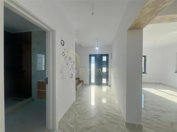 Casă 4 camere Miroslava - poza 5