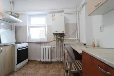 Apartament de 3 camere Decomandat, Hala centrala - foto 12