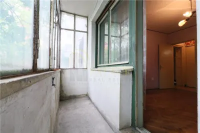 Apartament de 3 camere decomandat, etaj 2,  Podu Ros, Liceul Racovita - foto 11