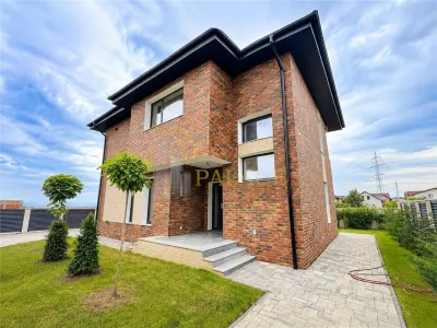 Casa  Premium cu arhitectura deosebita, zona Miroslava - Miroslava