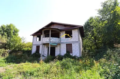 Casa la rosu de vanzare Mislea, Scorteni Prahova - foto 1