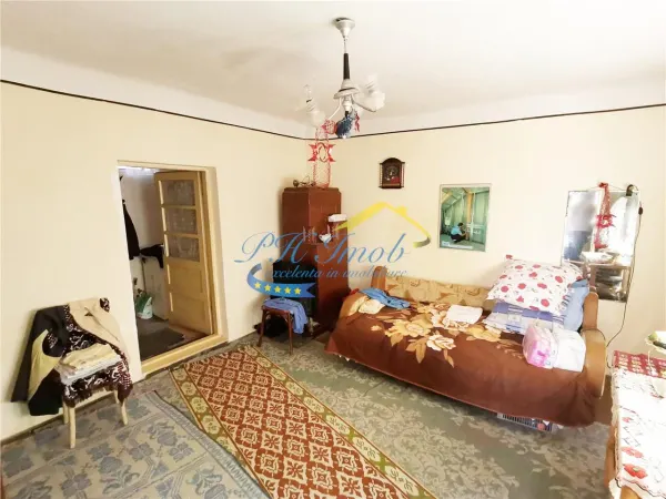 Casă 4 camere Magureni - poza 3