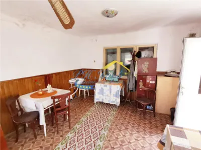 Casă 4 camere Magureni - poza 6
