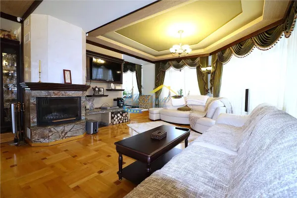 Casă 8 camere Valea Doftanei - poza 2