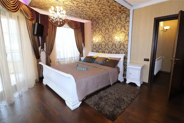 Casă 8 camere Valea Doftanei - poza 14
