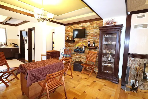 Casă 8 camere Valea Doftanei - poza 3