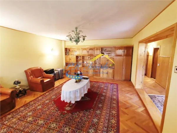 Casă 6 camere Banesti - poza 3