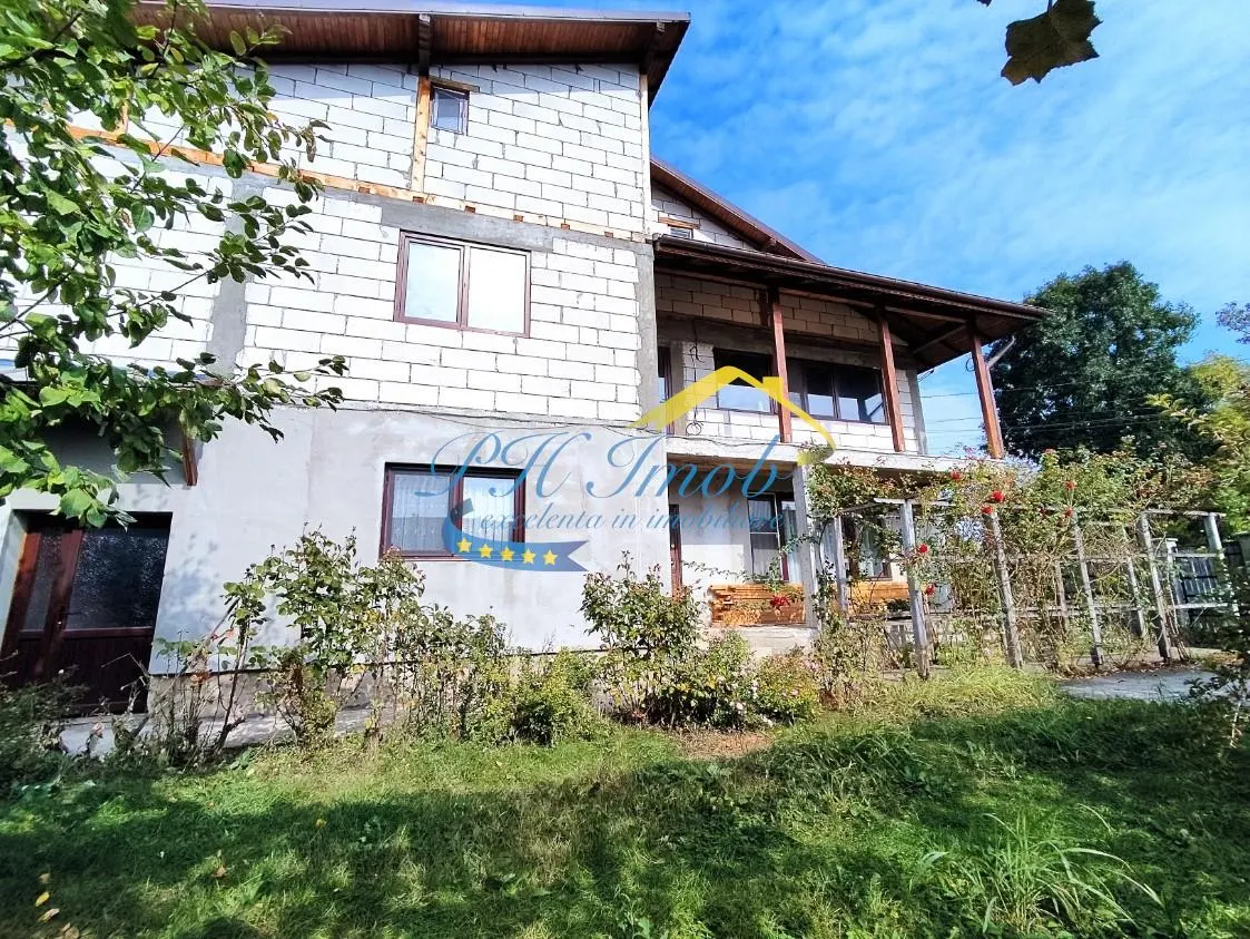 Casă 5 camere Magureni - poza 1