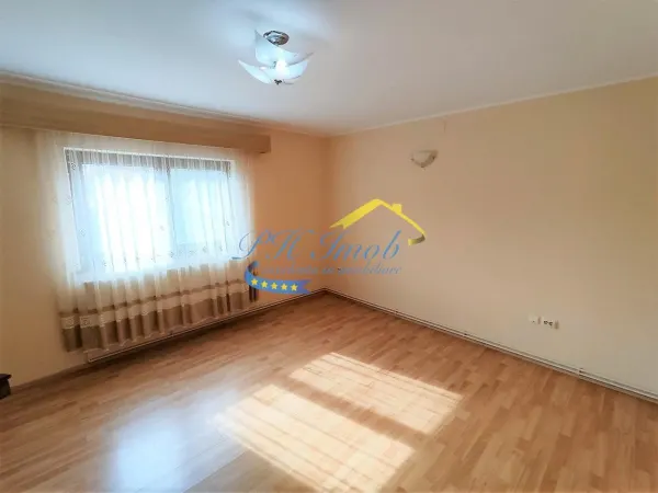 Casă 5 camere Magureni - poza 4