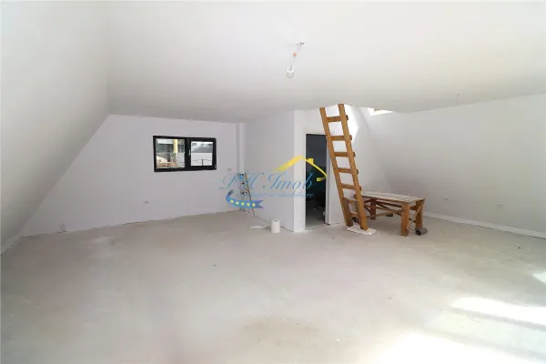 Casă 3 camere Sotrile - poza 2