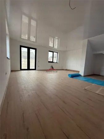 Casă 4 camere Tărlungeni - poza 5