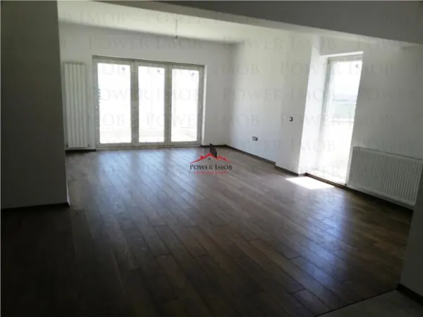 Apartament 3 camere Brașov - poza 1