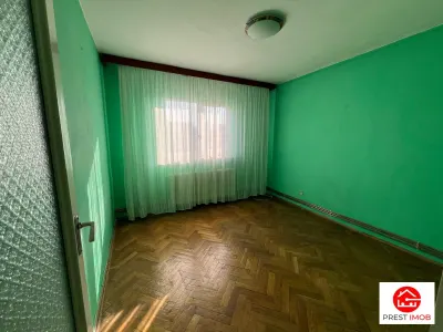 Apartament cu 4 camere de vânzare in Dambu - foto 4