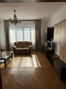 Apartament 3 camere, 90 mp, decomandat – zona Medicina - foto 1