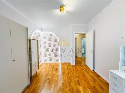 Vanzare Casa 5 Camere Pipera Rond OMV - foto 8