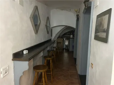 SPATIU COMERCIAL -  ZONA ULTRACENTRALA - 4 PUNCTE DE ACCES - TRIFAZIC - 380MP - AUTORIZAT ISU - foto 6