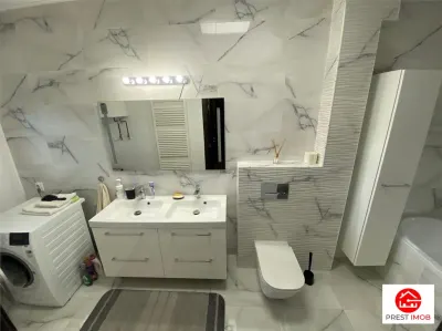 Casa cu 4 camere+spatiu comercial de vanzare in Unirii - foto 9
