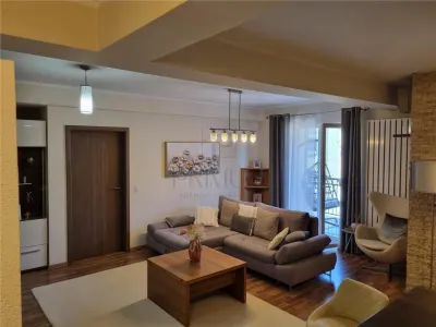 GIROC - 2 CAMERE - ETAJ INTERMEDIAR - PARCARE INCLUSA - ZONA EXCELENTA - foto 1