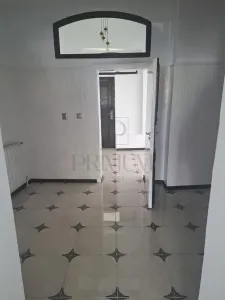 SPATIU COMERCIAL - 4 CAMERE - 3 GRUPURI SANITARE - CURTE - ZONA LINISTITA - CENTRALA PROPRIE - TRIFAZIC - foto 3