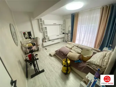 Apartament cu 3 camere de vanzare in zona centrala - foto 5