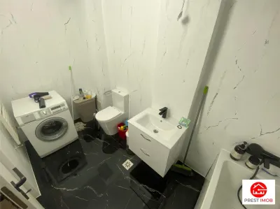 Apartament cu 3 camere de vanzare in zona centrala - foto 9