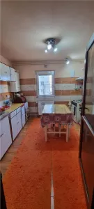 Simion Barnutiu - 2 Camere - Centrala proprie - Renovat - Spatios - foto 4
