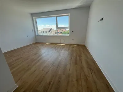 Apartament 4 camere Dumbrăvița - poza 4