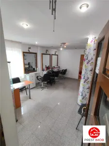Apartament si spatiu comercial de vanzare - foto 9