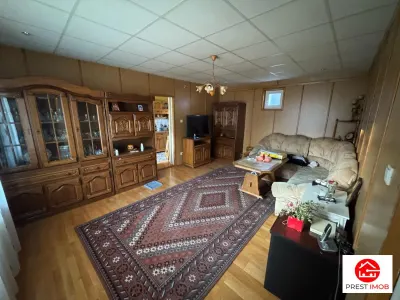 Casa independenta , vintage de vanzare , 300 mp cu teren de 1493 mp Sancrariul de Mures - foto 11