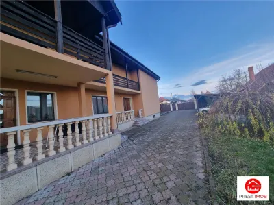 Casa de vanzare 4 camere  (+4 semifinisate ),12 arii teren, Unirii, Mures - foto 13