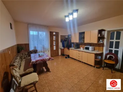 Casa de vanzare 4 camere  (+4 semifinisate ),12 arii teren, Unirii, Mures - foto 4