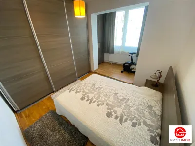 Apartament cu 4 camere de vanzare in Tudor - foto 2