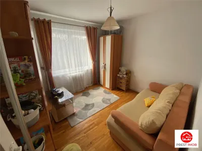 Apartament cu 4 camere de vanzare in Tudor - foto 5