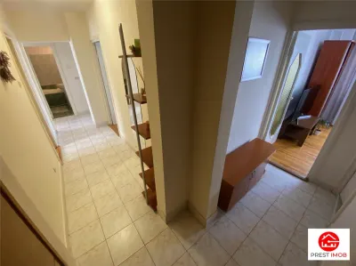 Apartament cu 4 camere de vanzare in Tudor - foto 8