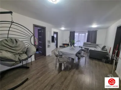 De vanzare casa cu 288 mp teren in Lechincioara - foto 1