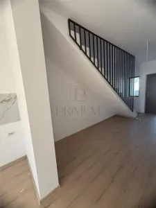 MOSNITA - COMPARTIMENTARE EXCELENTA - FOARTE SPATIOS - DUPLEX - foto 2