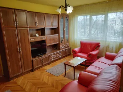Apartament 3 camere | 55 mp | Centrală proprie | Zona Cetății - foto 1