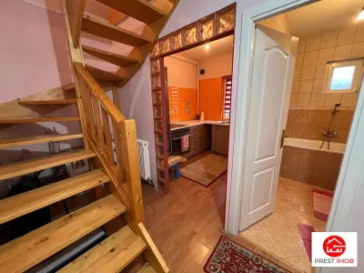 De vanzare apartament 3 camere, pe doua nivele - foto 3