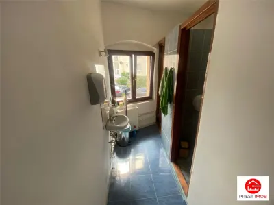 De inchiriat spatiu pentru birouri  in zona semicentrala - foto 8